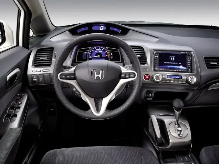 Does the 2010 Honda Civic Have Bluetooth Connectivity