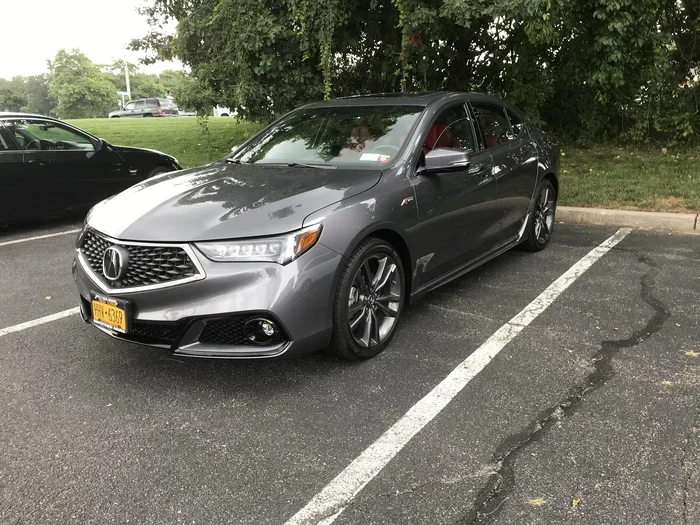 Does Acura Give Loaner Cars When Your Vehicle Is in the Shop