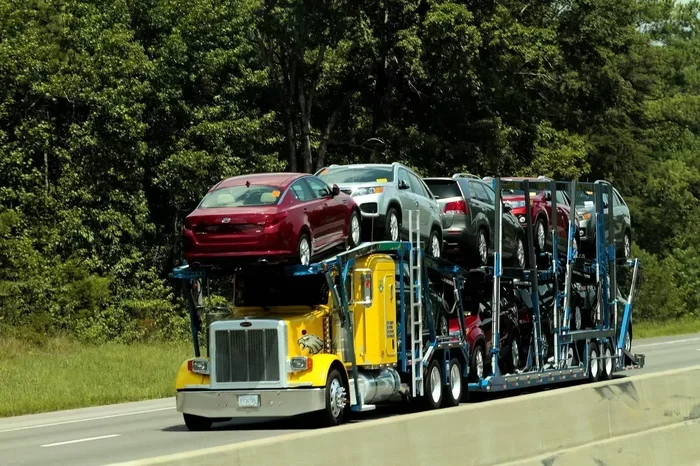 How Much Do Car Haulers Make and What You Should Know