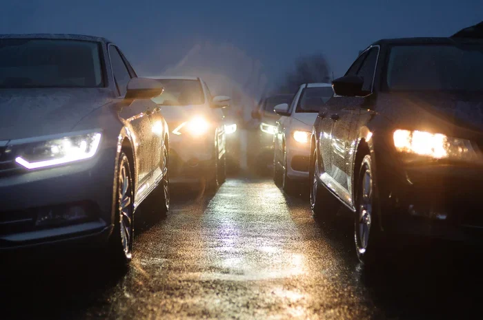 Which Is the Low Beam Headlight for Safer Night Driving