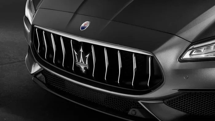 Can You Install a Maserati Front End on a Dodge Viper
