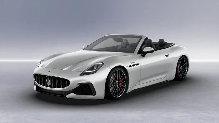 Are All Maserati Paints Metallic Or Something Else