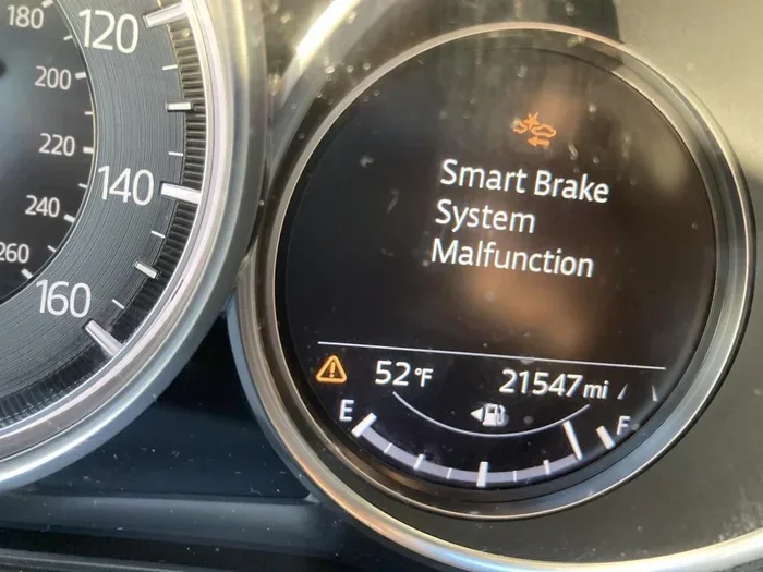 Does Mazda CX-5 Have Automatic Braking Safety Features