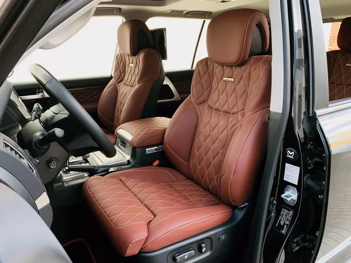 Do Land Cruisers Have 8 Seats or Do They Have 9 Seats