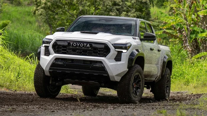 Can a Toyota Tacoma Carry 2000 Pounds Easily and Safely