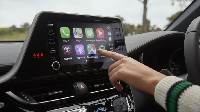 Can You Use Apple CarPlay Without USB on Your Toyota